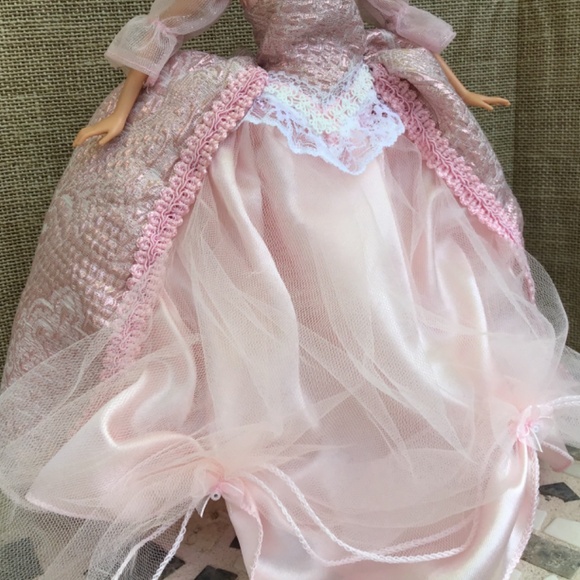 Barbie Doll and Dress - Picture 3 of 10